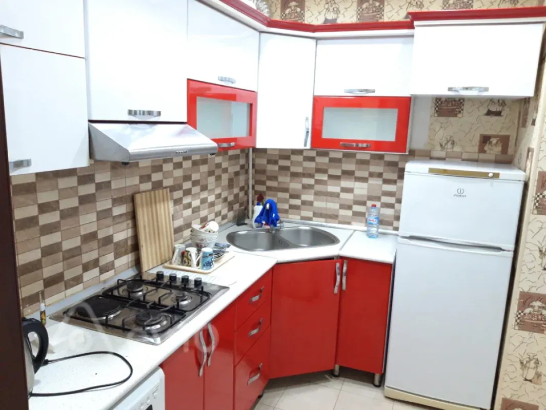 Kirayə verilir 2 otaqlı yeni tikili 60 m²