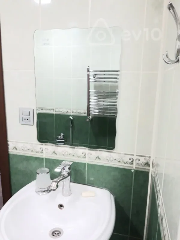 Kirayə verilir 2 otaqlı yeni tikili 60 m²