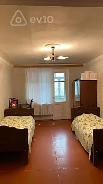 Kirayə verilir 3 otaqlı köhnə tikili 75 m²