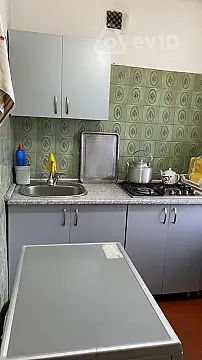 Kirayə verilir 3 otaqlı köhnə tikili 75 m² — Bakı, Nərimanov 3 otaq 75.00 m²