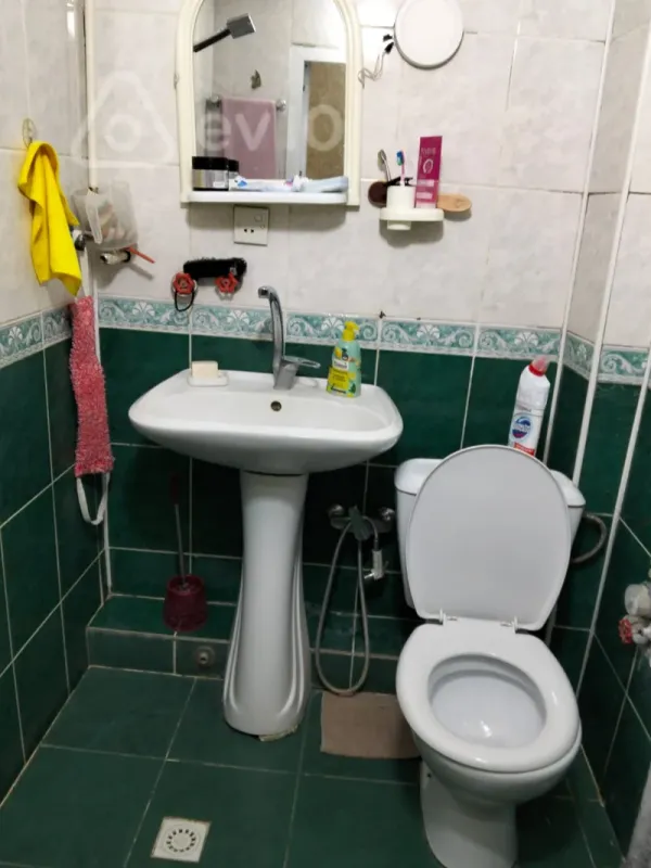 Satılır 3 otaqlı köhnə tikili 70 m²