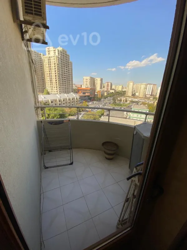 Satılır 3 otaqlı yeni tikili 160 m²