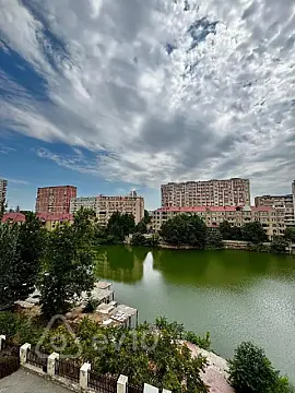 Satılır 3 otaqlı yeni tikili 160 m²