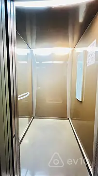 Satılır 3 otaqlı yeni tikili 160 m²