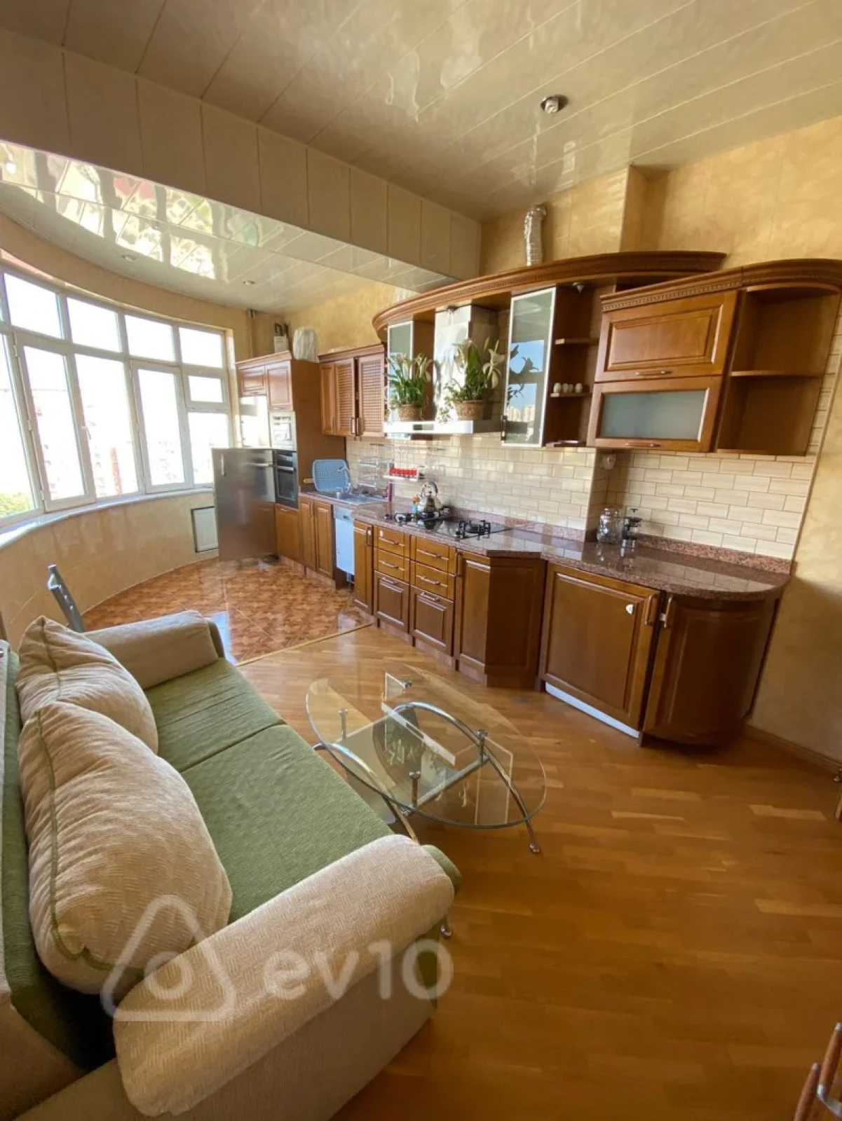 Satılır 3 otaqlı yeni tikili 160 m²