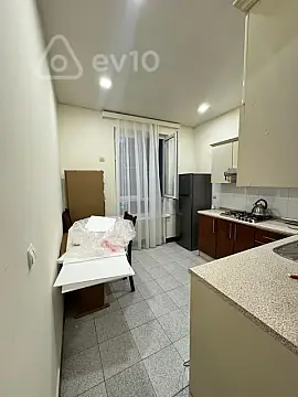 Kirayə verilir 2 otaqlı yeni tikili 70 m²