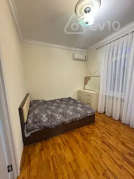 Kirayə verilir 2 otaqlı yeni tikili 70 m²