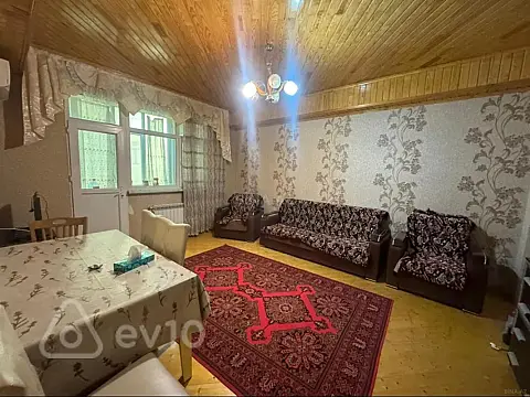 Kirayə verilir 2 otaqlı yeni tikili 50 m²