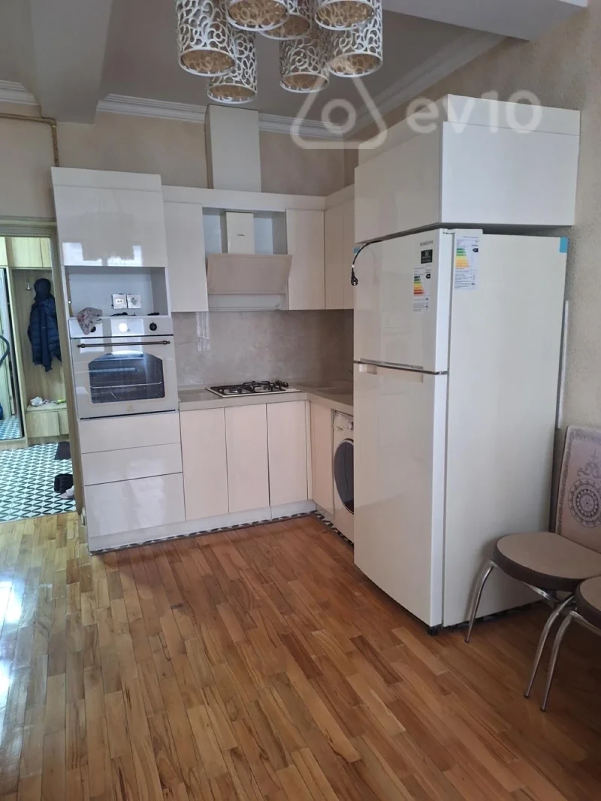 Kirayə verilir 2 otaqlı yeni tikili 50 m²
