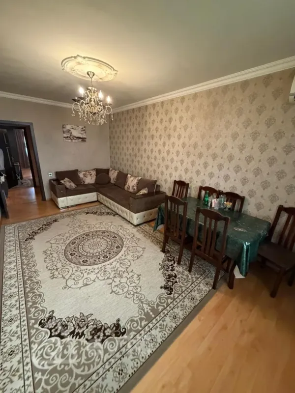 Satılır 3 otaqlı köhnə tikili 60 m²