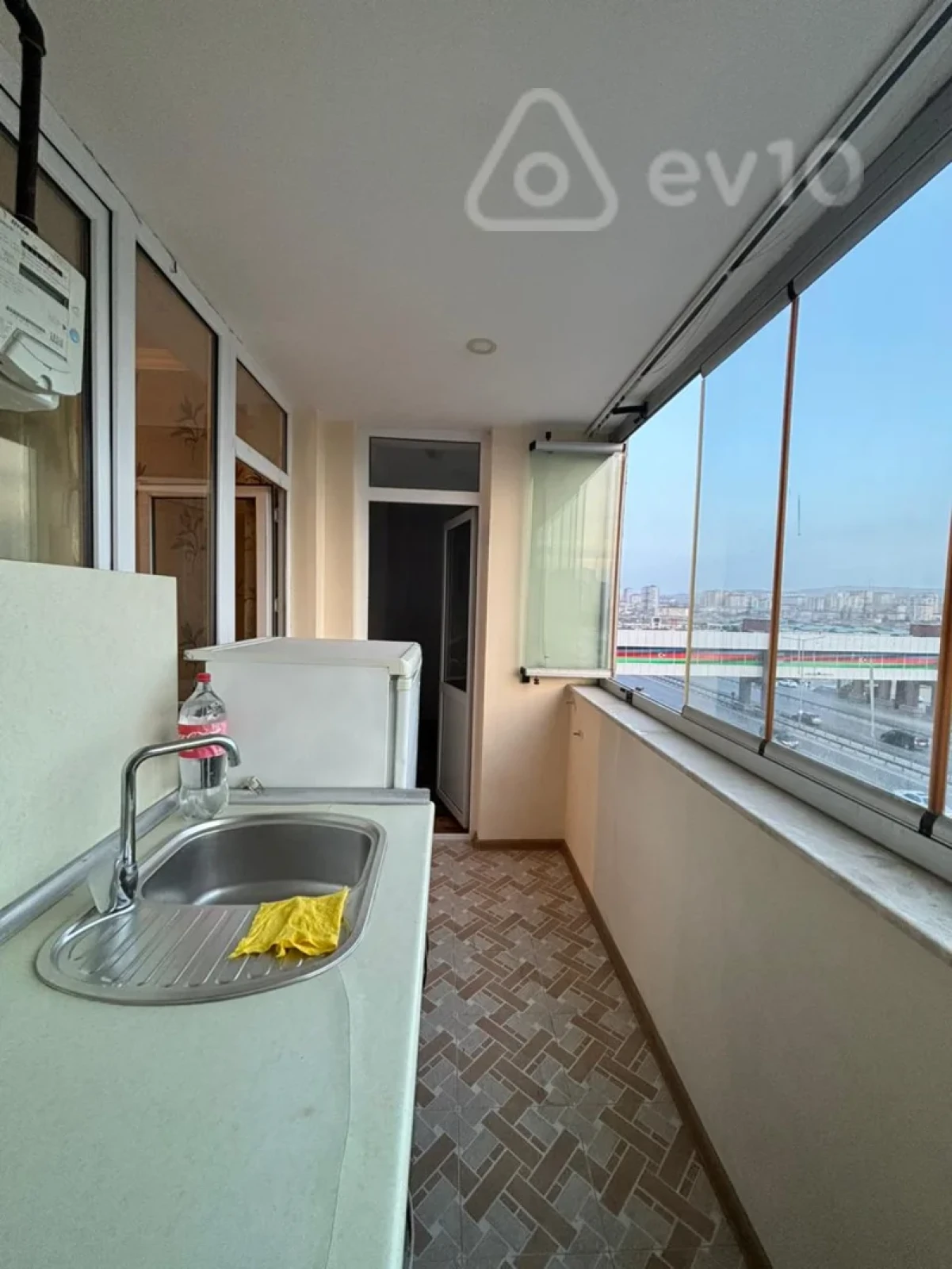 Kirayə verilir 2 otaqlı yeni tikili 57 m²