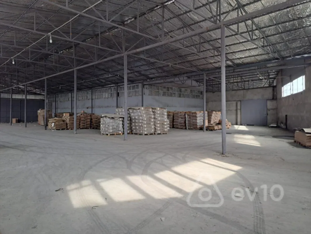 Kirayə verilir mənzil 800 m²