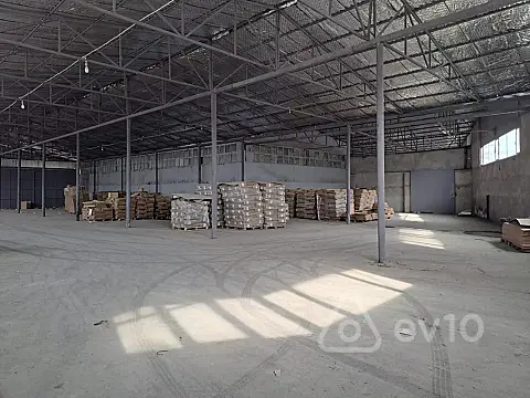 Kirayə verilir mənzil 800 m²