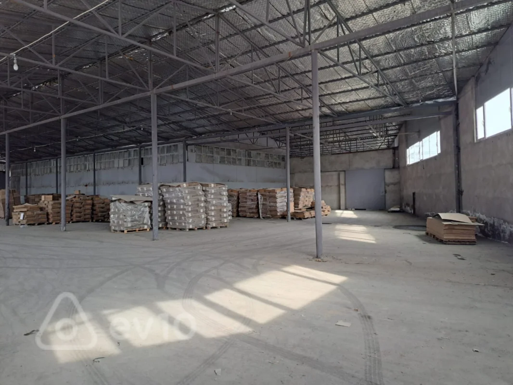 Kirayə verilir mənzil 800 m²