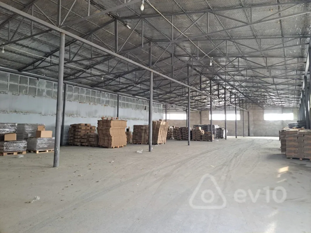 Kirayə verilir mənzil 800 m²