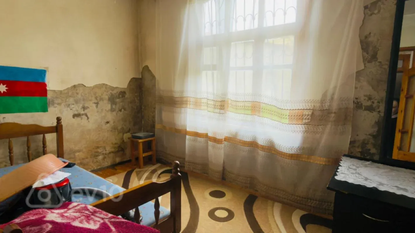 Satılır 4 otaqlı həyət evi 125 m²