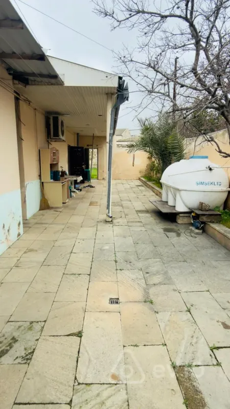 Satılır 4 otaqlı həyət evi 125 m²