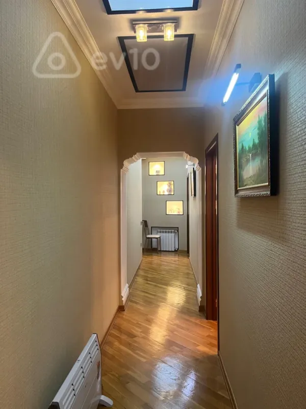 Kirayə verilir 2 otaqlı yeni tikili 85 m²