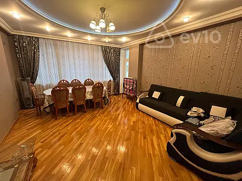 Kirayə verilir 2 otaqlı yeni tikili 85 m²