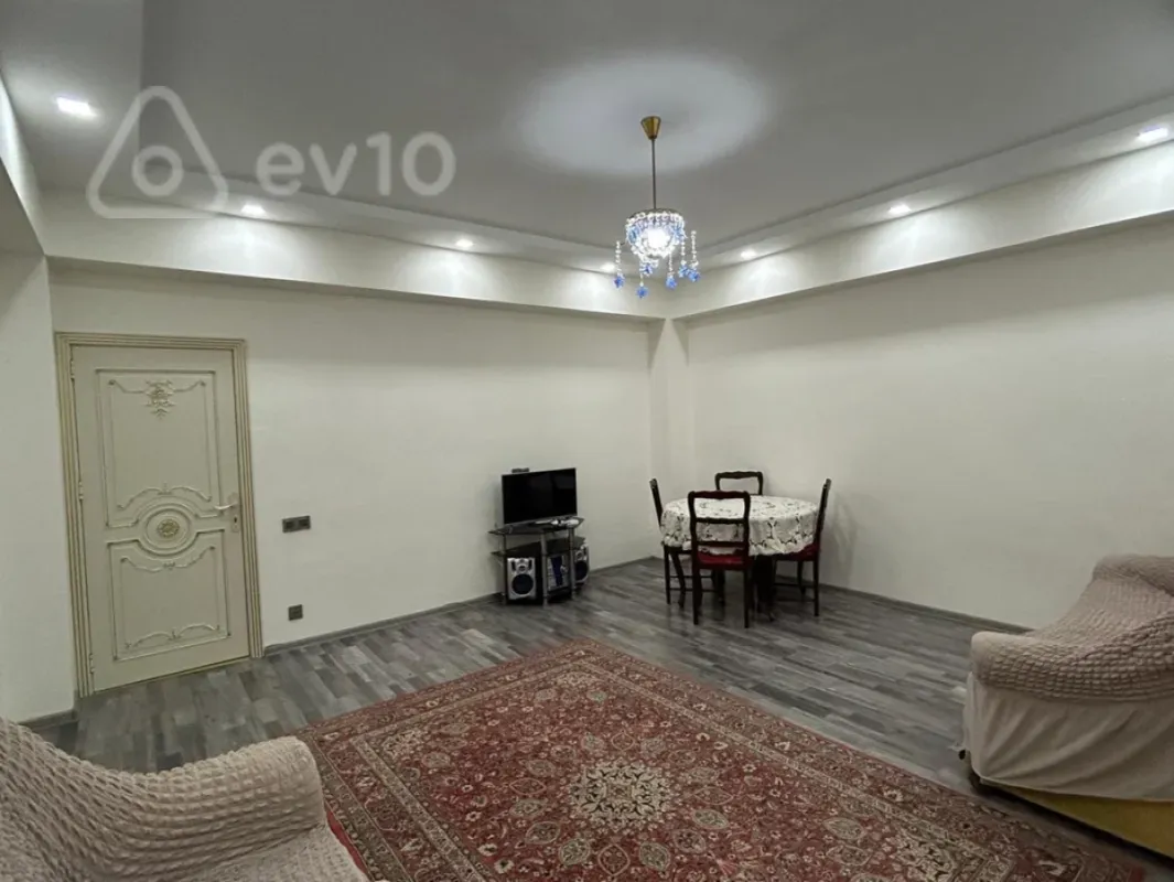 Kirayə verilir 2 otaqlı yeni tikili 80 m²