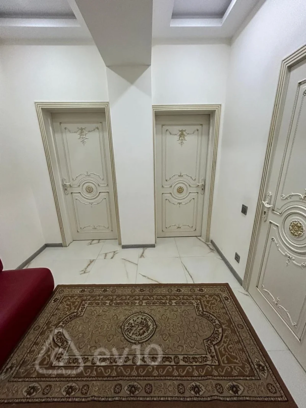 Kirayə verilir 2 otaqlı yeni tikili 80 m²