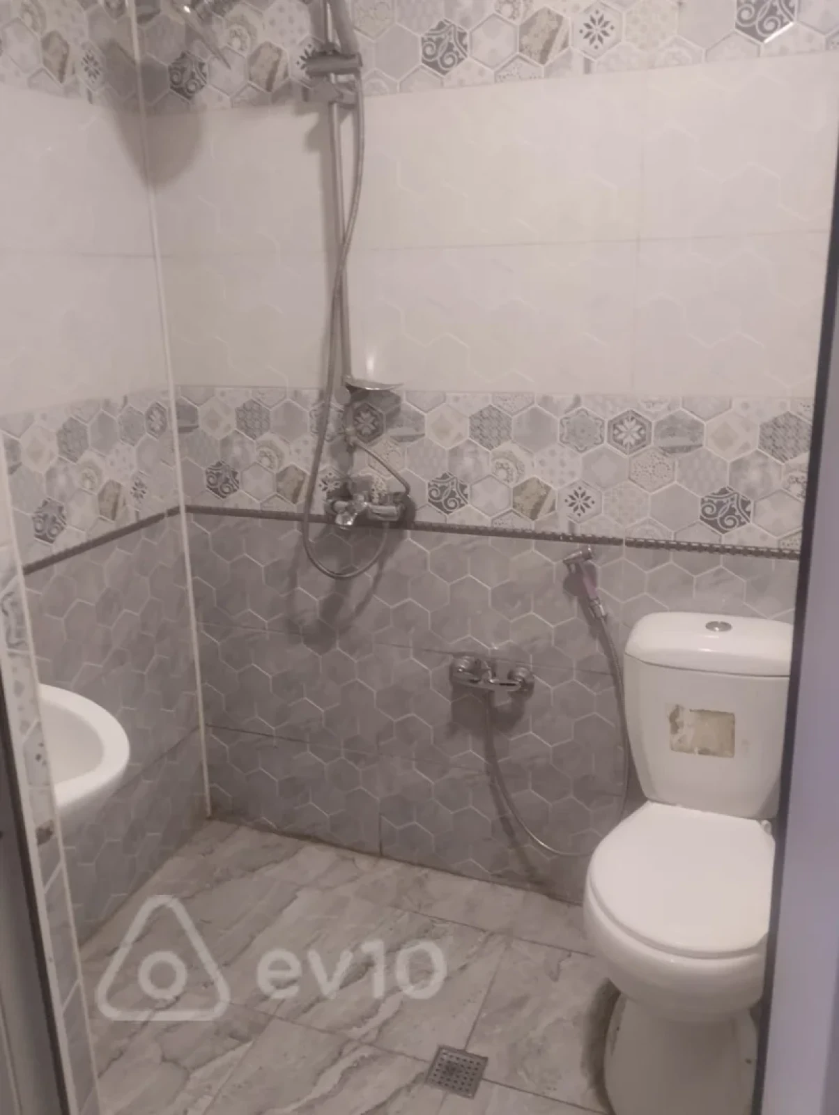 Kirayə verilir 2 otaqlı yeni tikili 53 m²