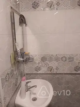 Kirayə verilir 2 otaqlı yeni tikili 53 m²