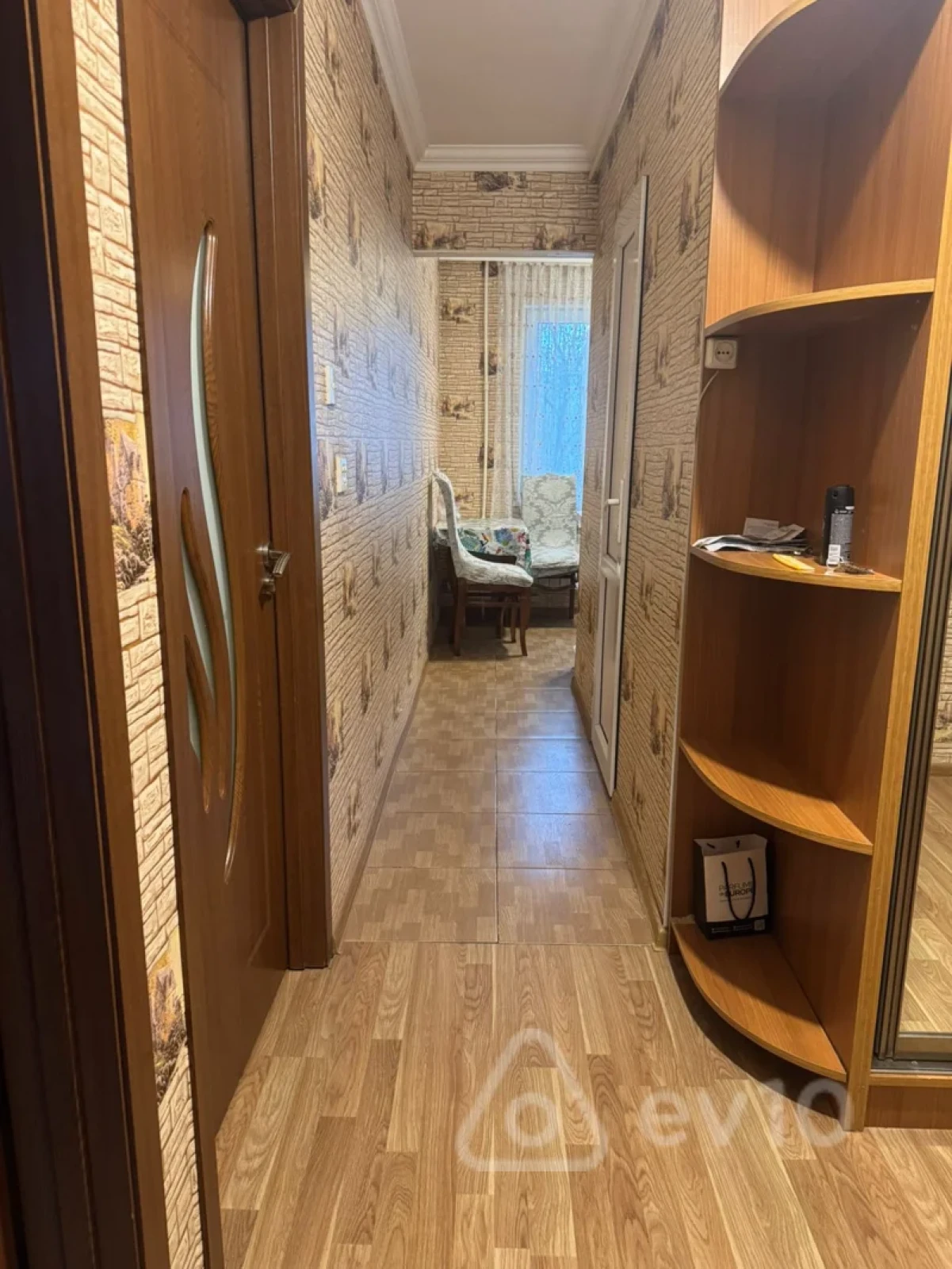 Kirayə verilir 3 otaqlı köhnə tikili 74 m²