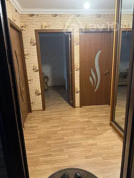 Kirayə verilir 3 otaqlı köhnə tikili 74 m²