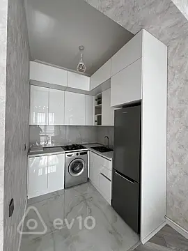 Kirayə verilir 2 otaqlı yeni tikili 55 m²