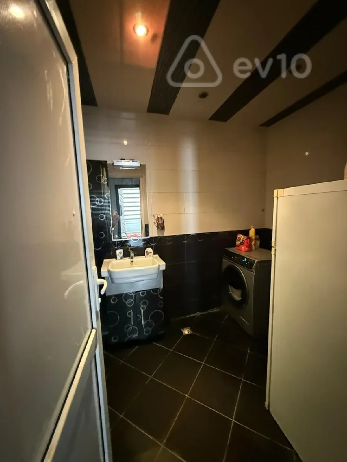 Kirayə verilir 3 otaqlı yeni tikili 80 m²