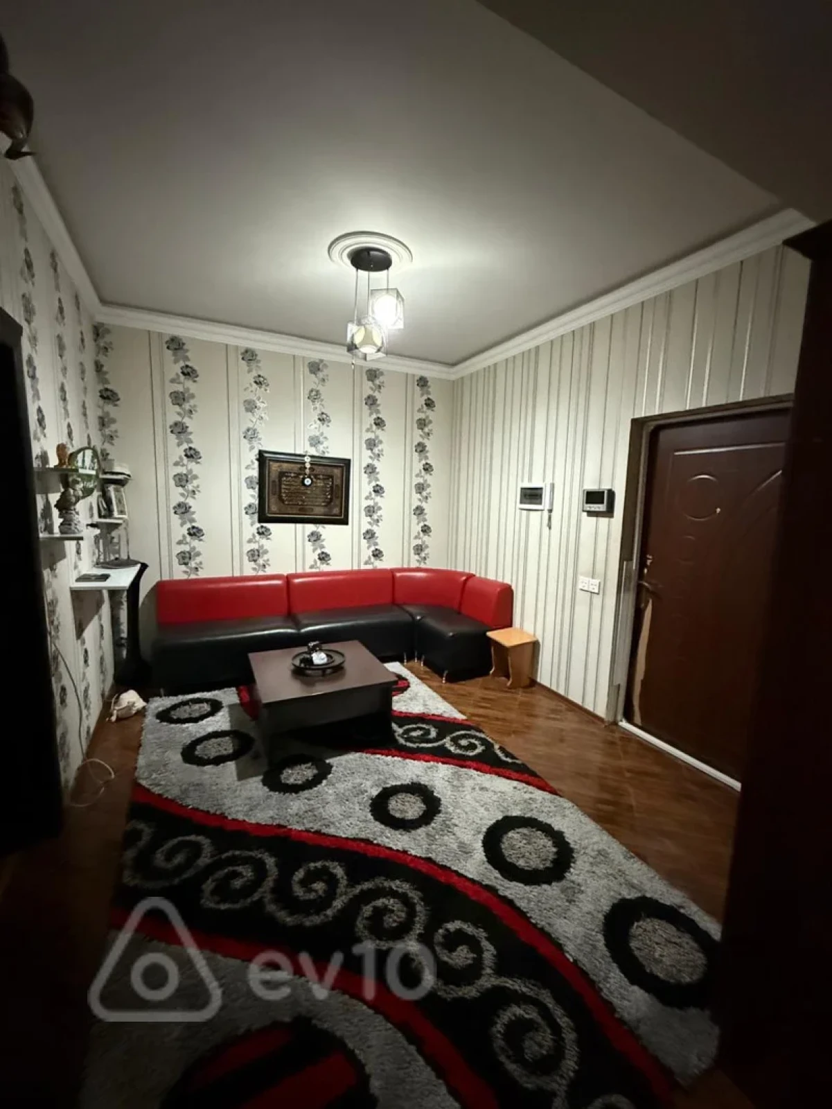 Kirayə verilir 3 otaqlı yeni tikili 80 m²