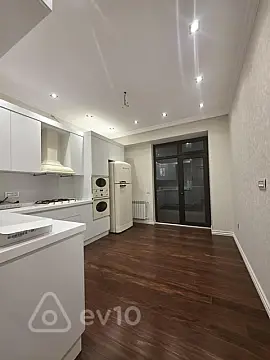 Satılır 4 otaqlı yeni tikili 178 m²