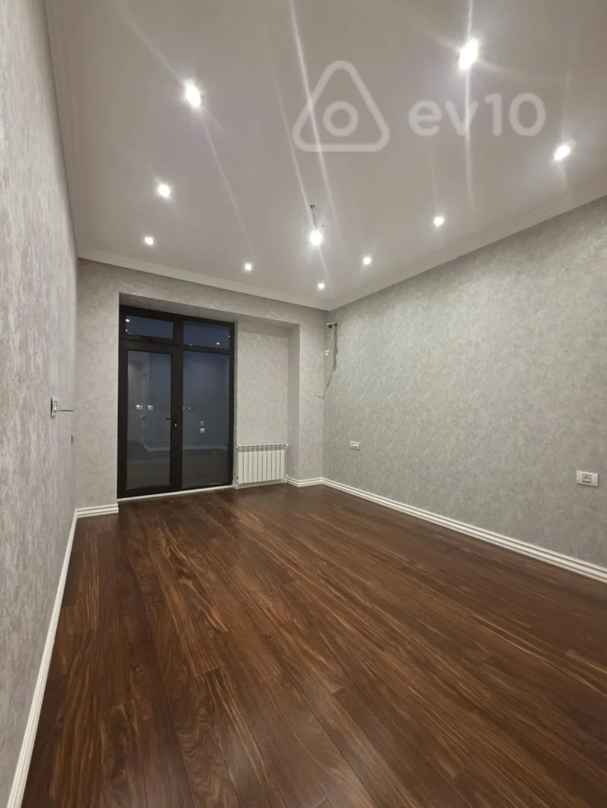 Satılır 4 otaqlı yeni tikili 178 m²