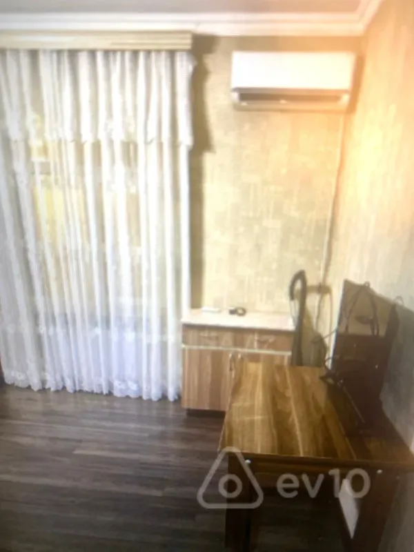 Kirayə verilir 1 otaqlı köhnə tikili 39 m²