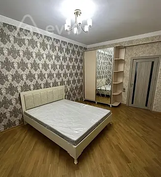 Kirayə verilir 3 otaqlı yeni tikili 99 m²