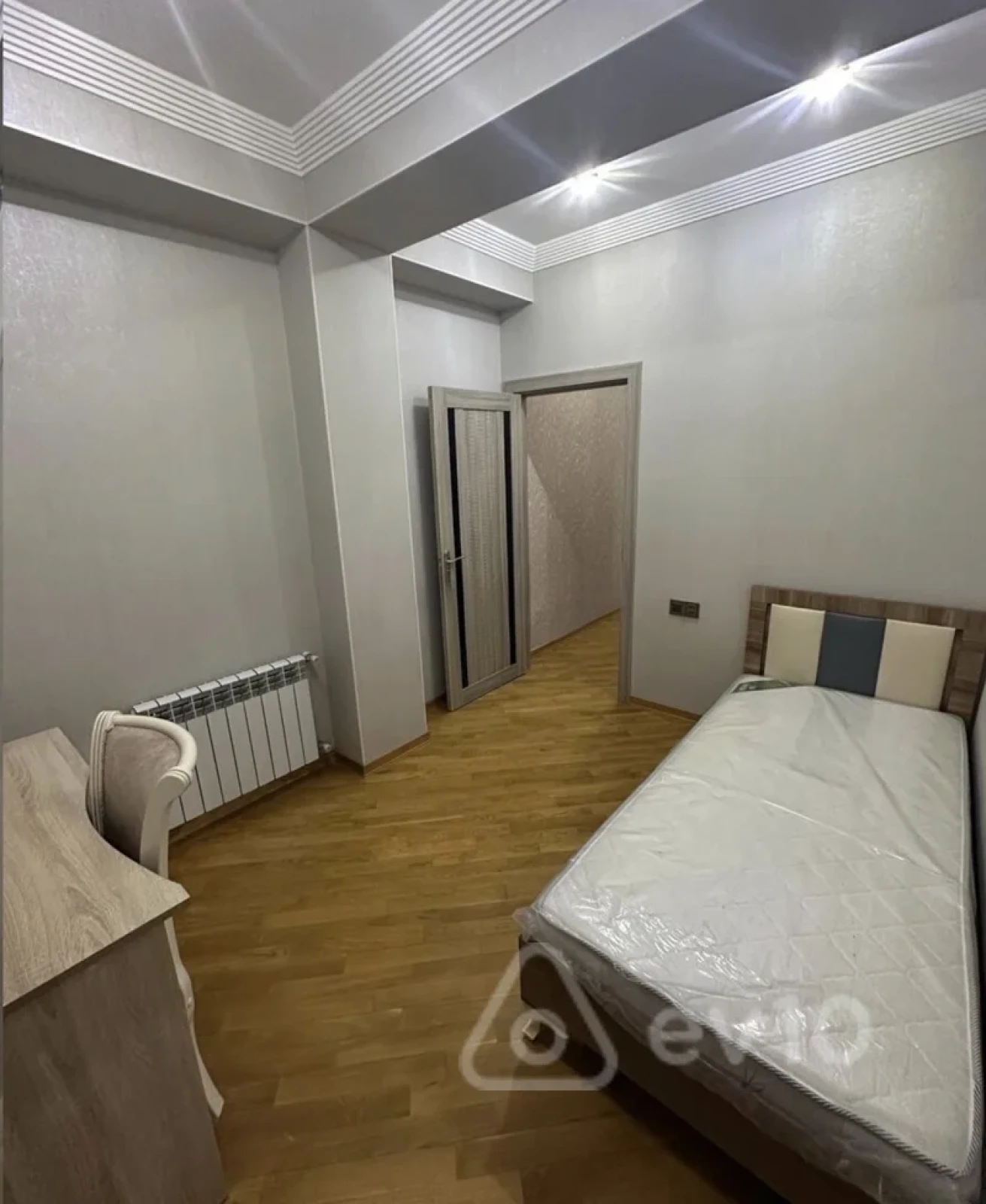 Kirayə verilir 3 otaqlı yeni tikili 99 m²