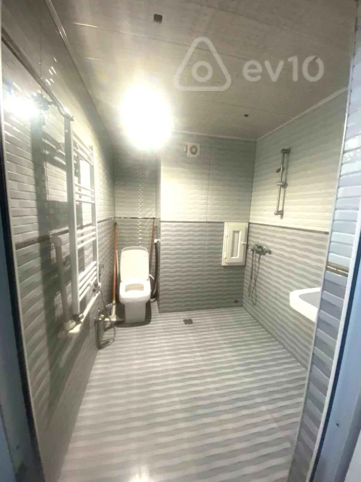 Kirayə verilir 2 otaqlı yeni tikili 60 m²