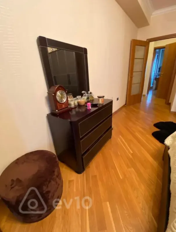 Satılır 3 otaqlı yeni tikili 145 m²