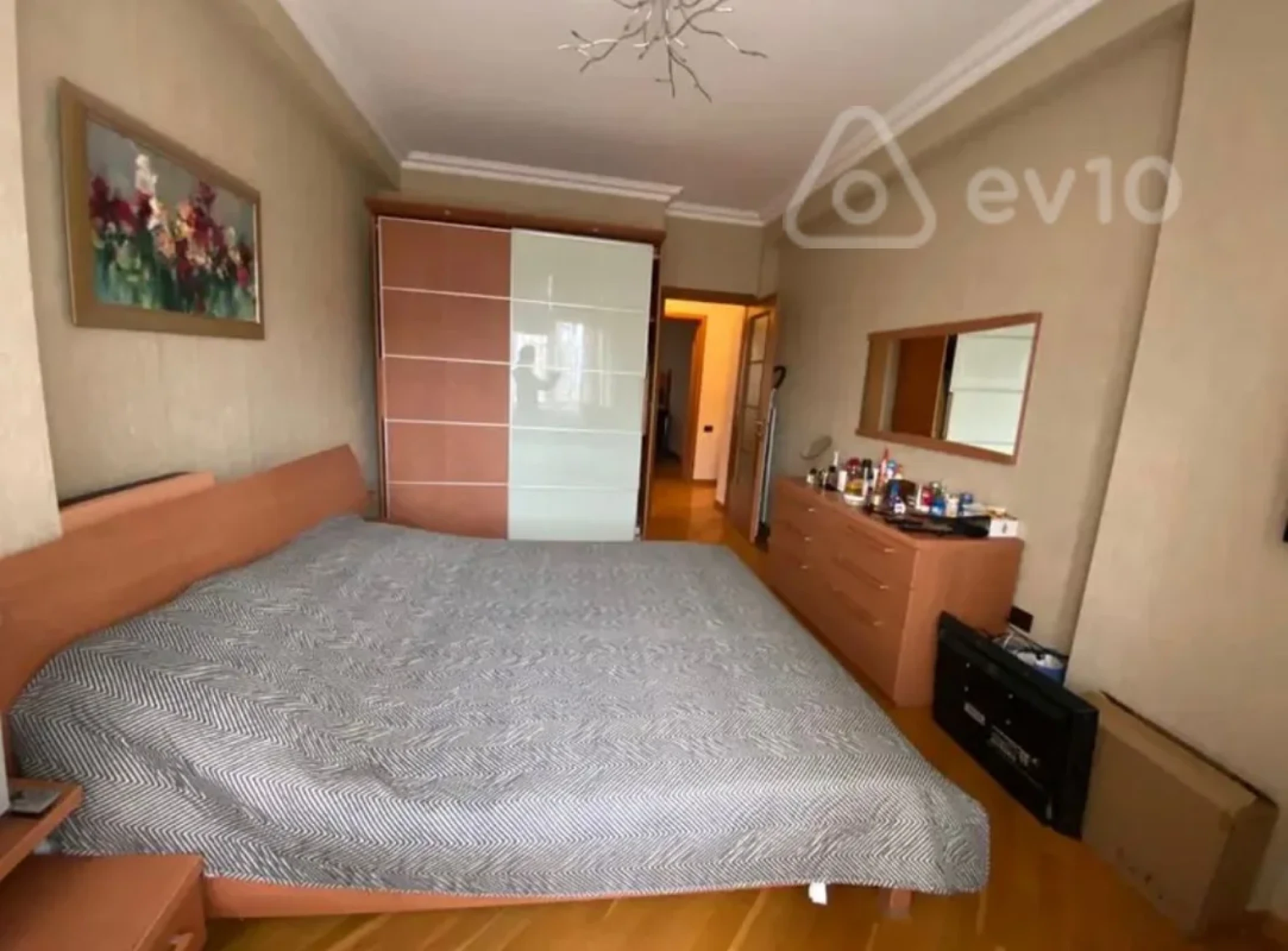 Satılır 3 otaqlı yeni tikili 145 m²