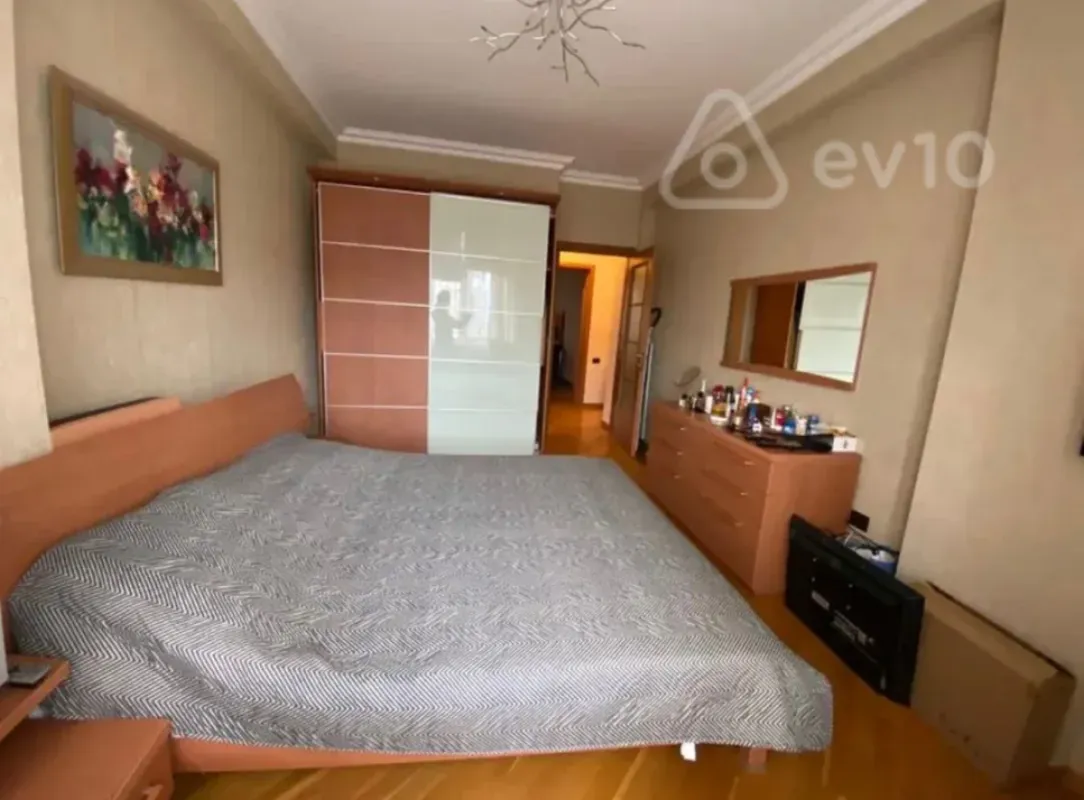 Satılır 3 otaqlı yeni tikili 145 m²