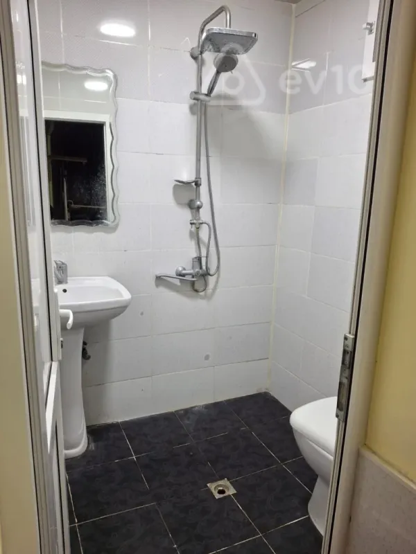 Kirayə verilir 1 otaqlı həyət evi 40 m²