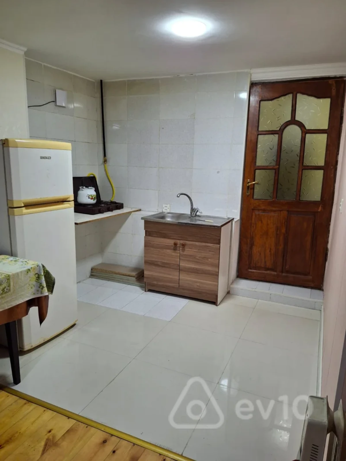 Kirayə verilir 1 otaqlı həyət evi 40 m²