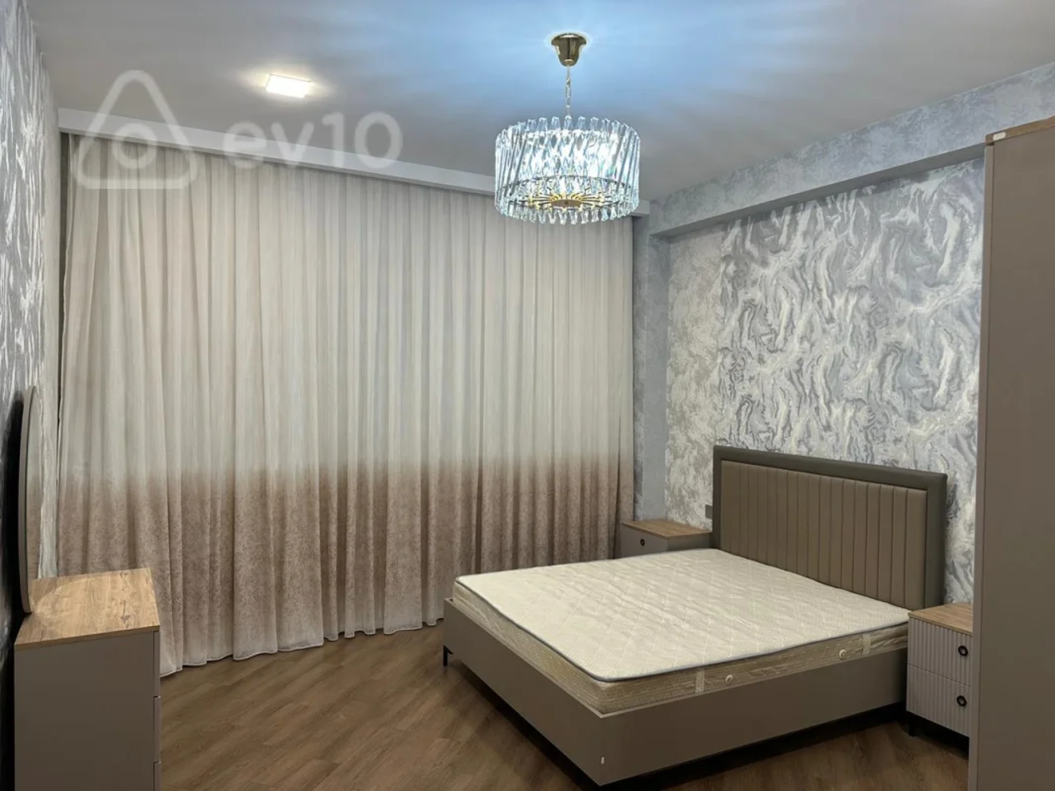 Kirayə verilir 3 otaqlı yeni tikili 110 m²