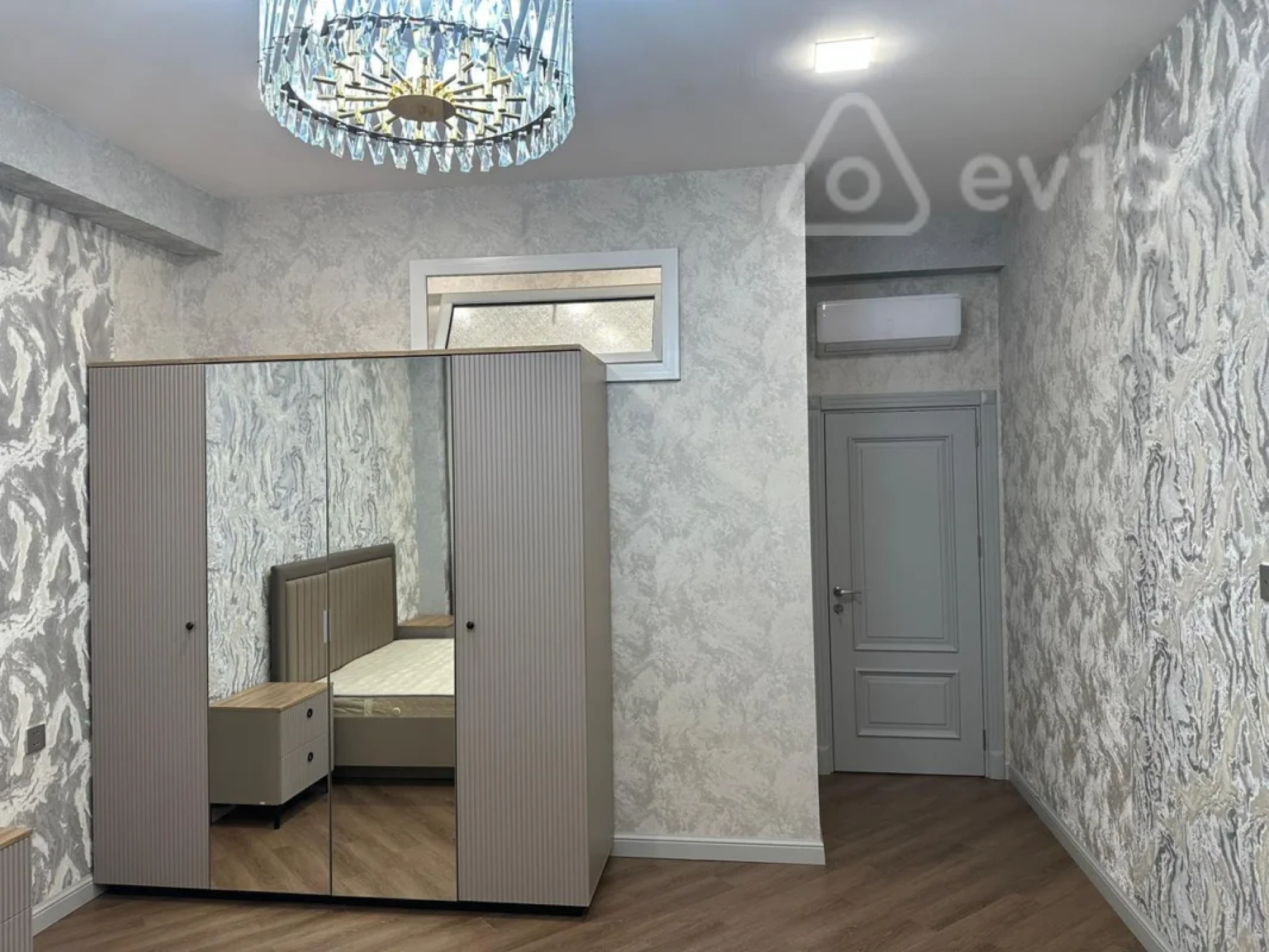 Kirayə verilir 3 otaqlı yeni tikili 110 m²