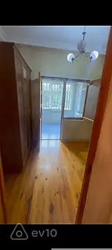 Kirayə verilir 3 otaqlı köhnə tikili 50 m²