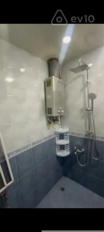 Kirayə verilir 3 otaqlı köhnə tikili 50 m²