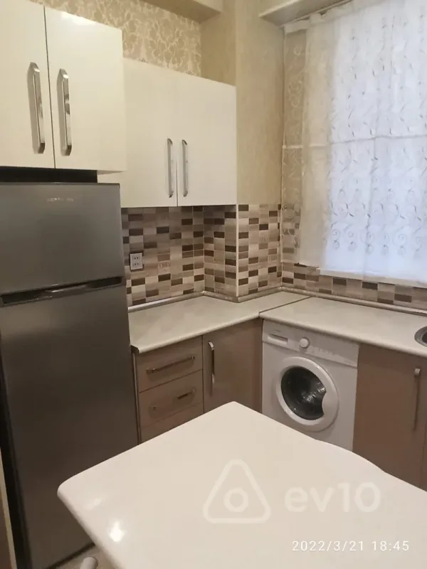 Kirayə verilir 1 otaqlı yeni tikili 30 m²