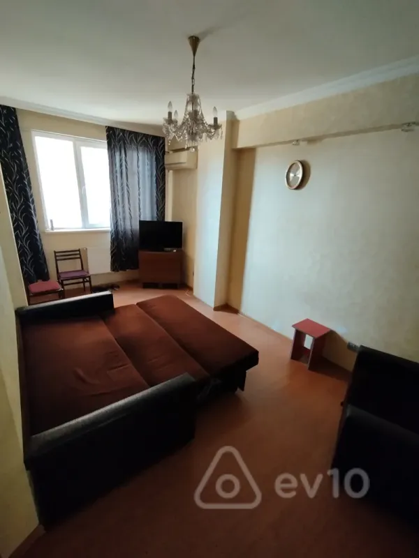 Kirayə verilir 1 otaqlı yeni tikili 40 m²