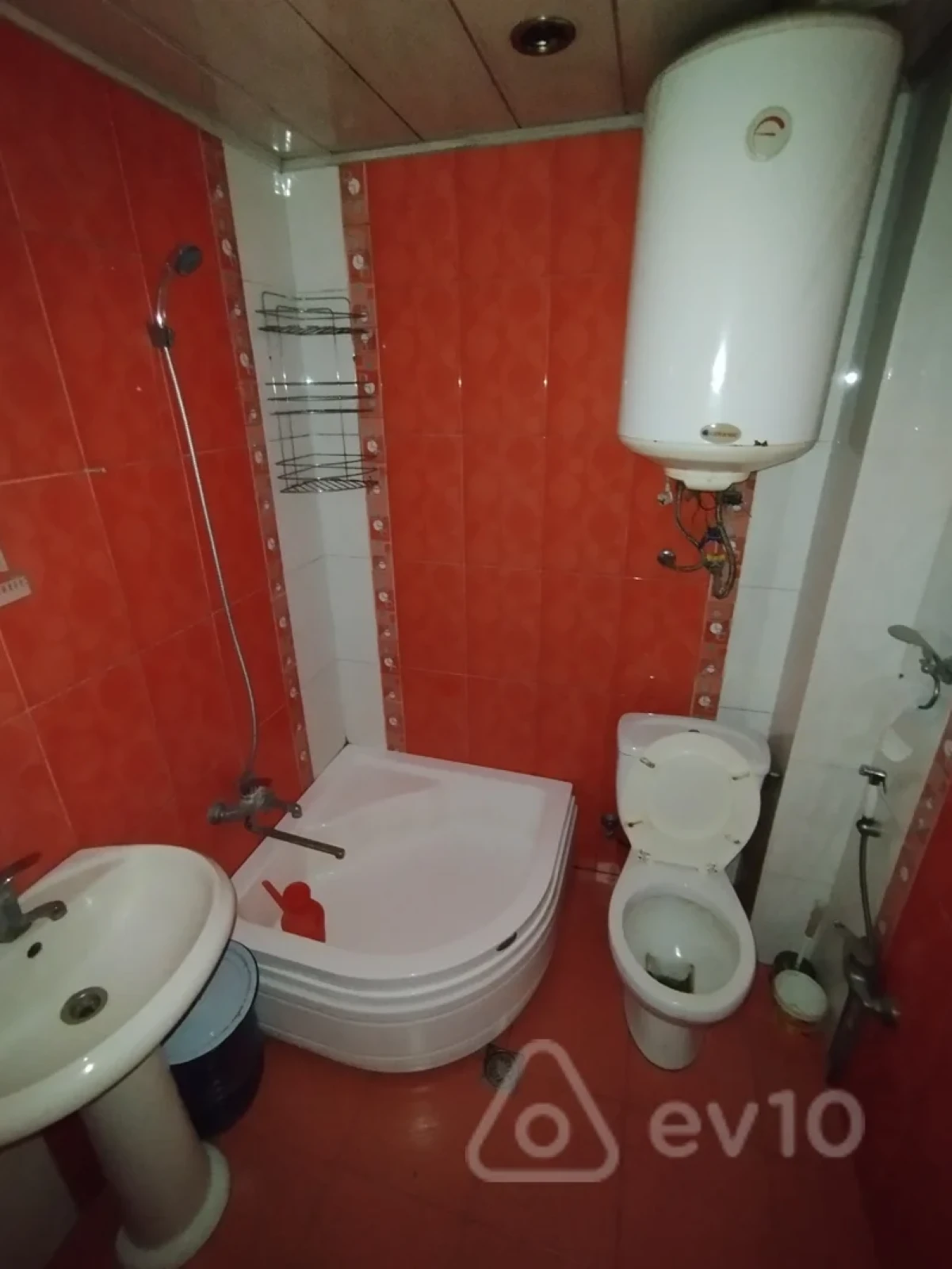 Kirayə verilir 1 otaqlı yeni tikili 40 m²